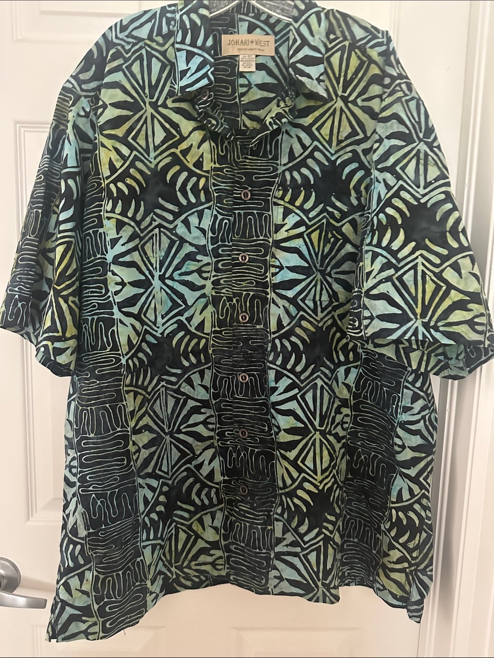 JOMARA WEST Men’s Short-Sleeve Button-Down Shirt in Green & Teal